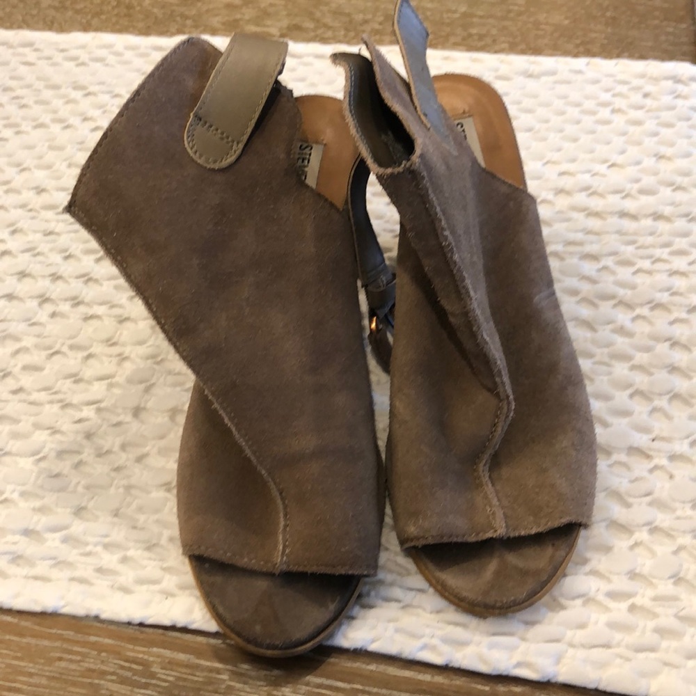 Great used condition Steve Maddens